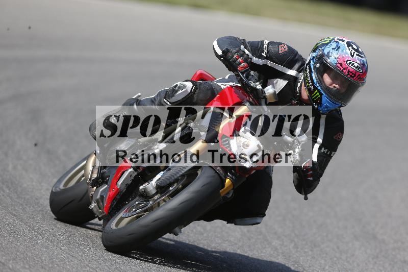 /Archiv-2025/49 26.08.2025 Cornu Master School ADR/blau-bleu/51